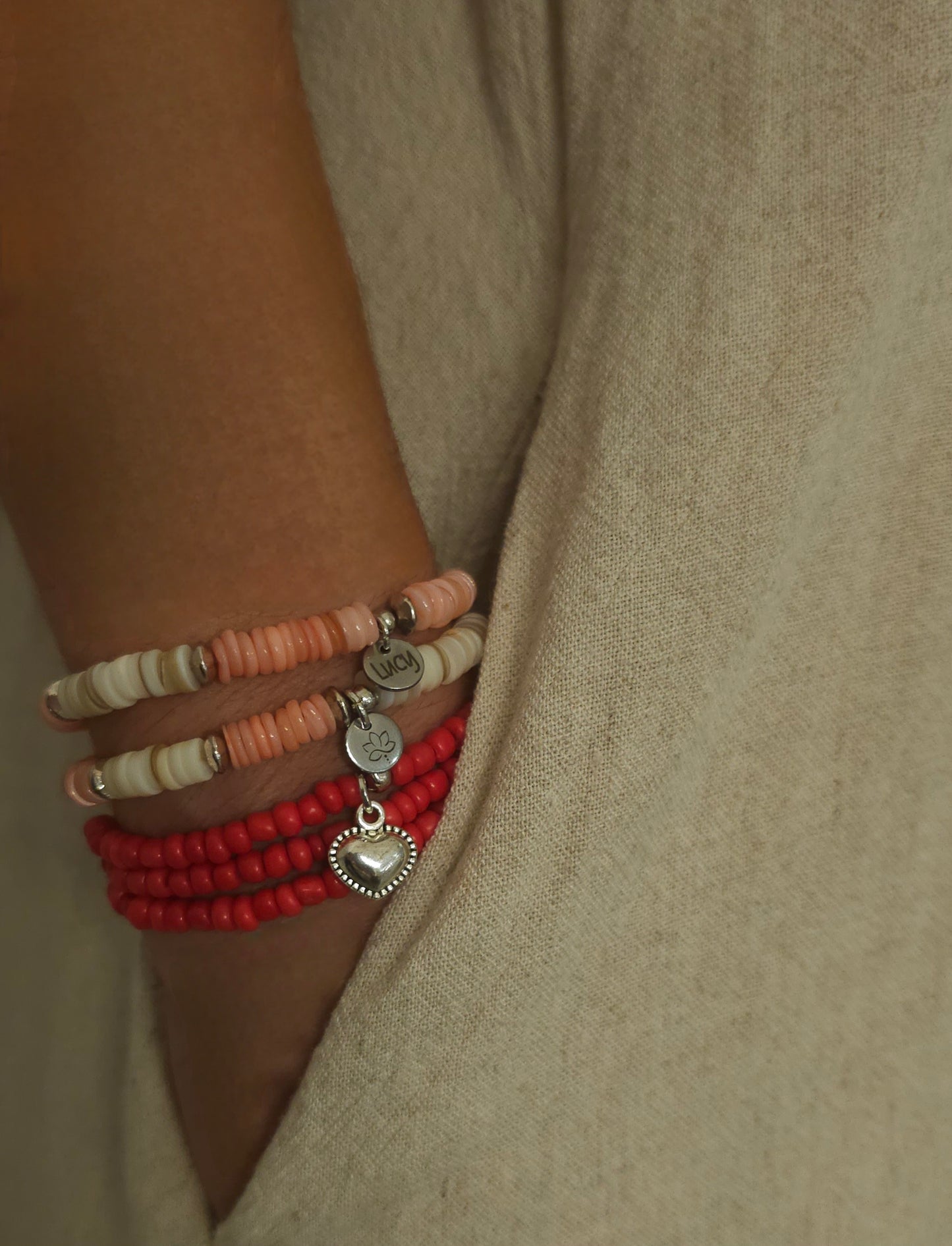 Amour bracelets