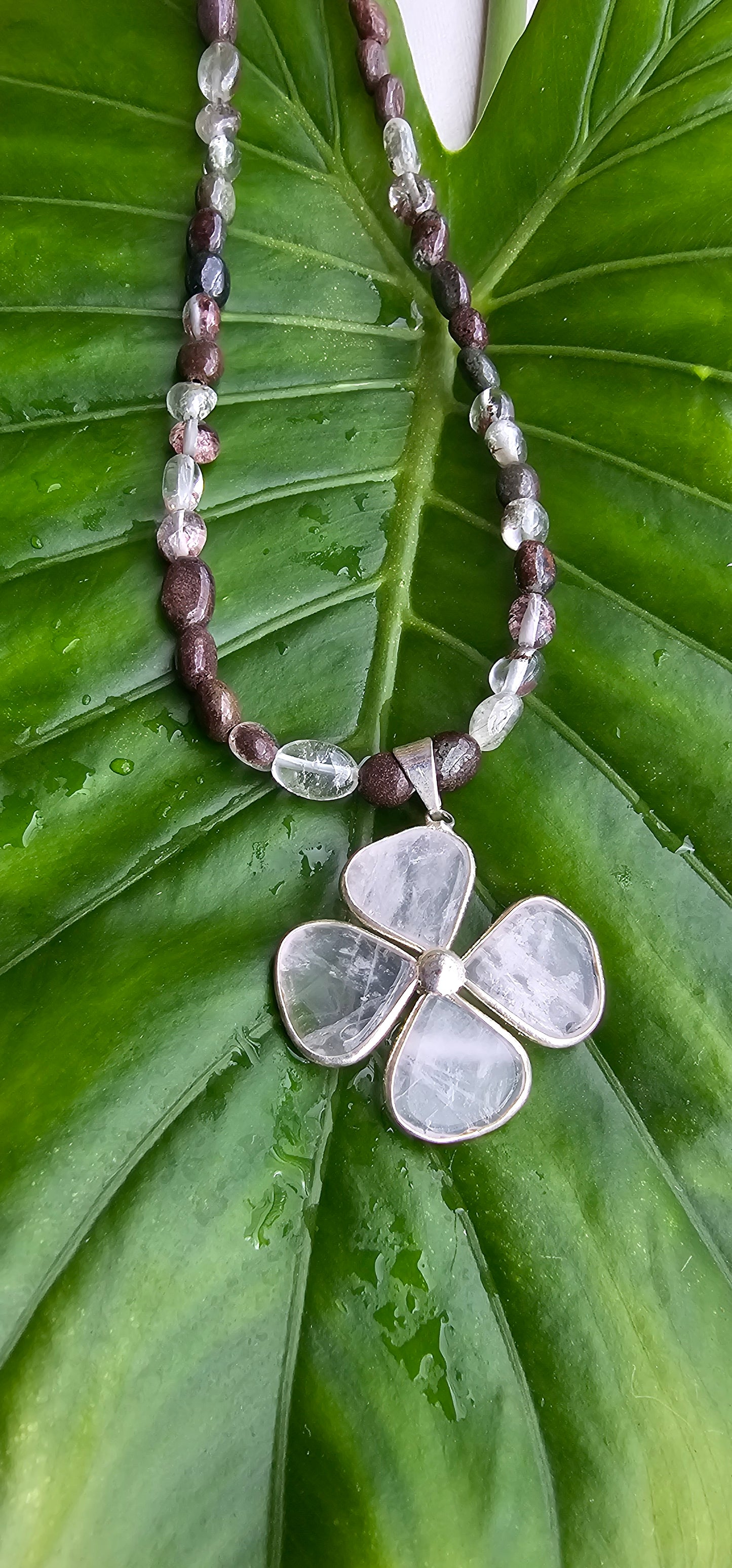 Four Leaves Clover Necklace - Green n' Grey